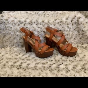 COPY - CHUNKY SUMMER HEELS